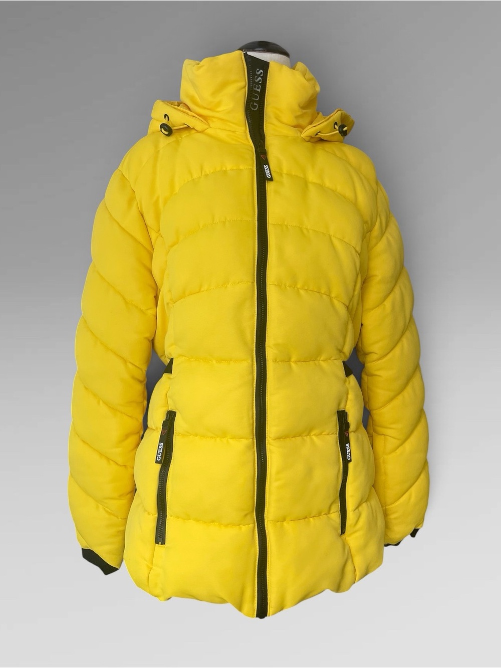 NWOT GUESS Bright Yellow Hooded Puffer Coat Large Fitted Winter Jacket